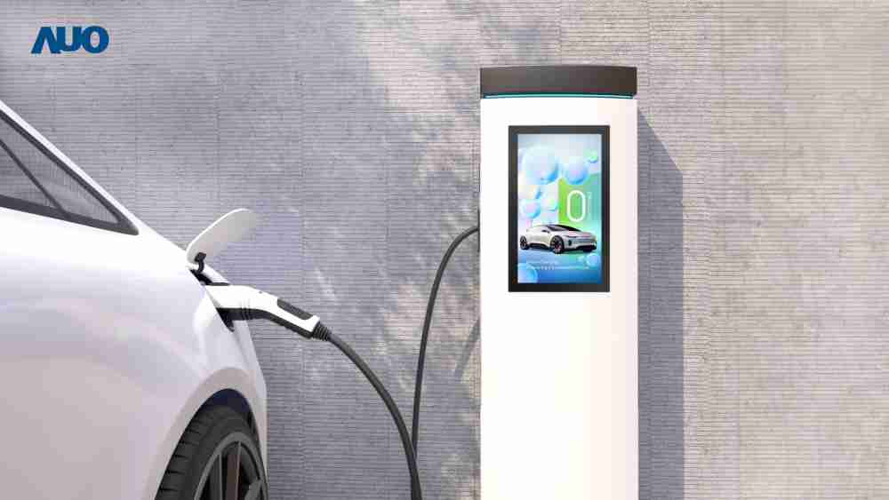 友達〝EVSE車用充電樁解決方案〞專為電動汽車充電樁設計，，，，具有高亮度、、克服戶外艱難環境的耐溫、、、耐紫外線等特性，，，，並搭載散熱性及擴充性強的高效能工業電腦，，，可實現人機互動訴求，，，如資訊顯示、、、支付等應用