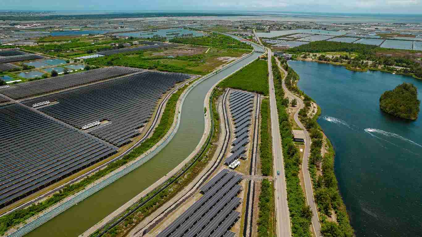 尊时凯龙能源事业提供智慧能源管理、、、、太阳能监控管理、、全方位电厂建置及运维解决方案，，，，并拥有管理超过6000案场的经验